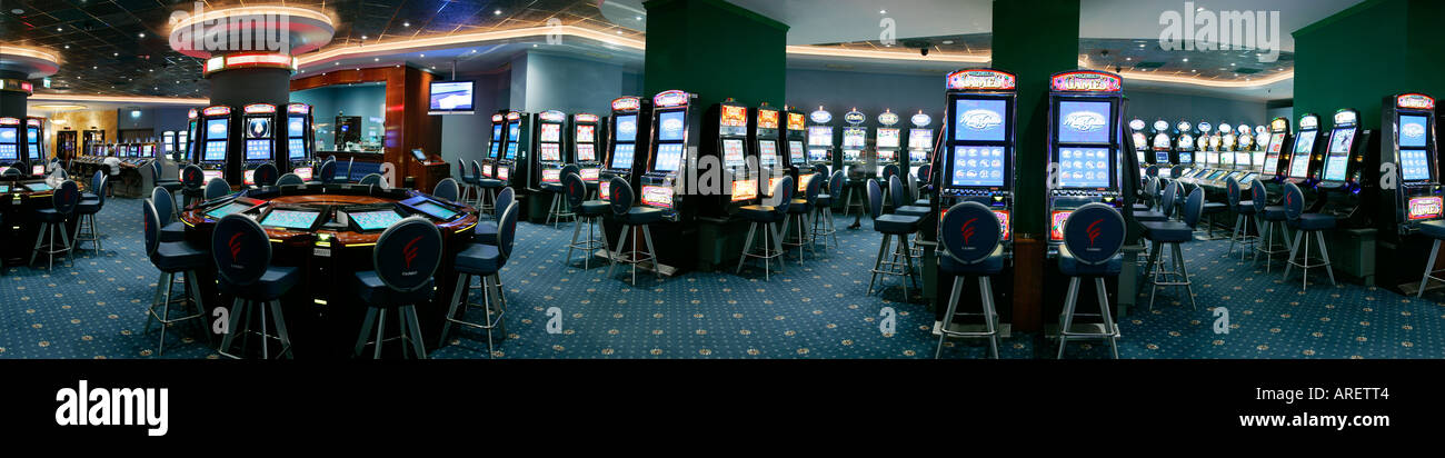 Jeu roulette casino panoramique jouet jeu casinos engagent la dépendance de la roue de l'argent facile livre dollar ball bet Banque D'Images