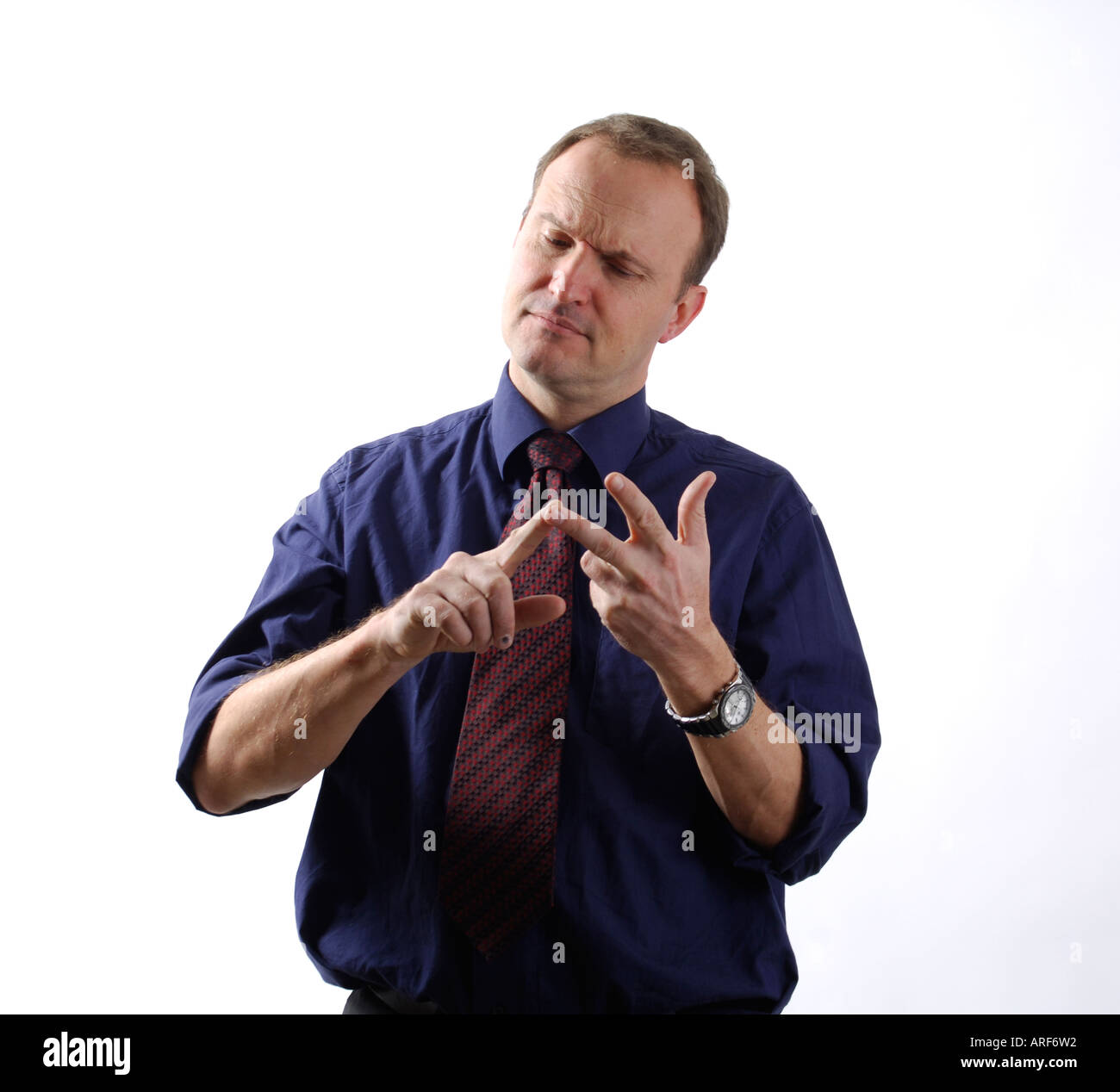 L'homme compte sur les mains Banque D'Images