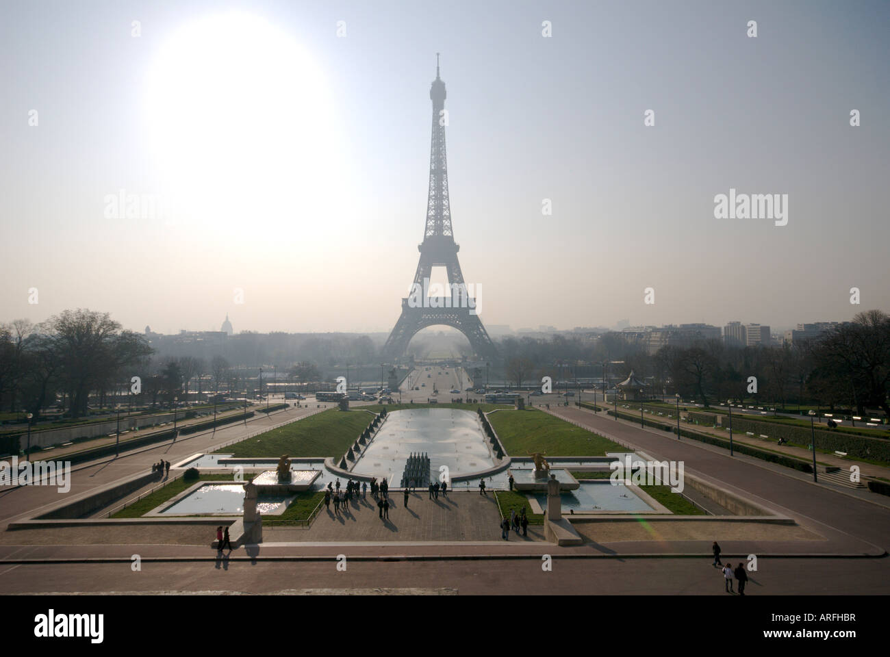 La tour Eiffel vue de la place du Trocadéro Banque D'Images