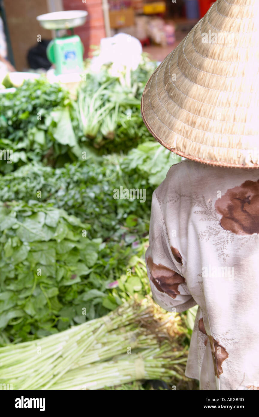 Femme dans le marché. Banque D'Images