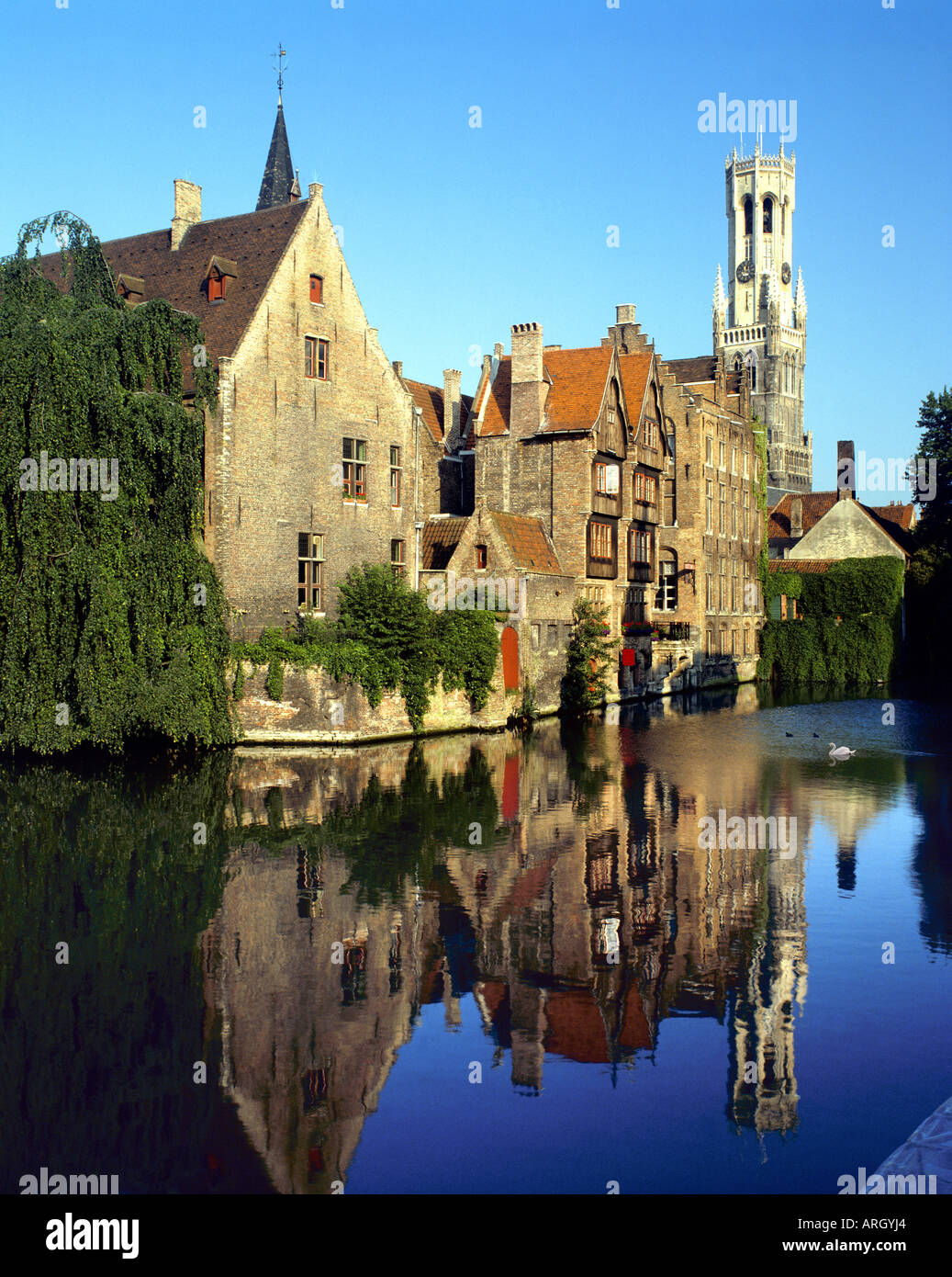 Être - WEST VLAANDEREN : Rozenhoedkaai dans Brugge Banque D'Images