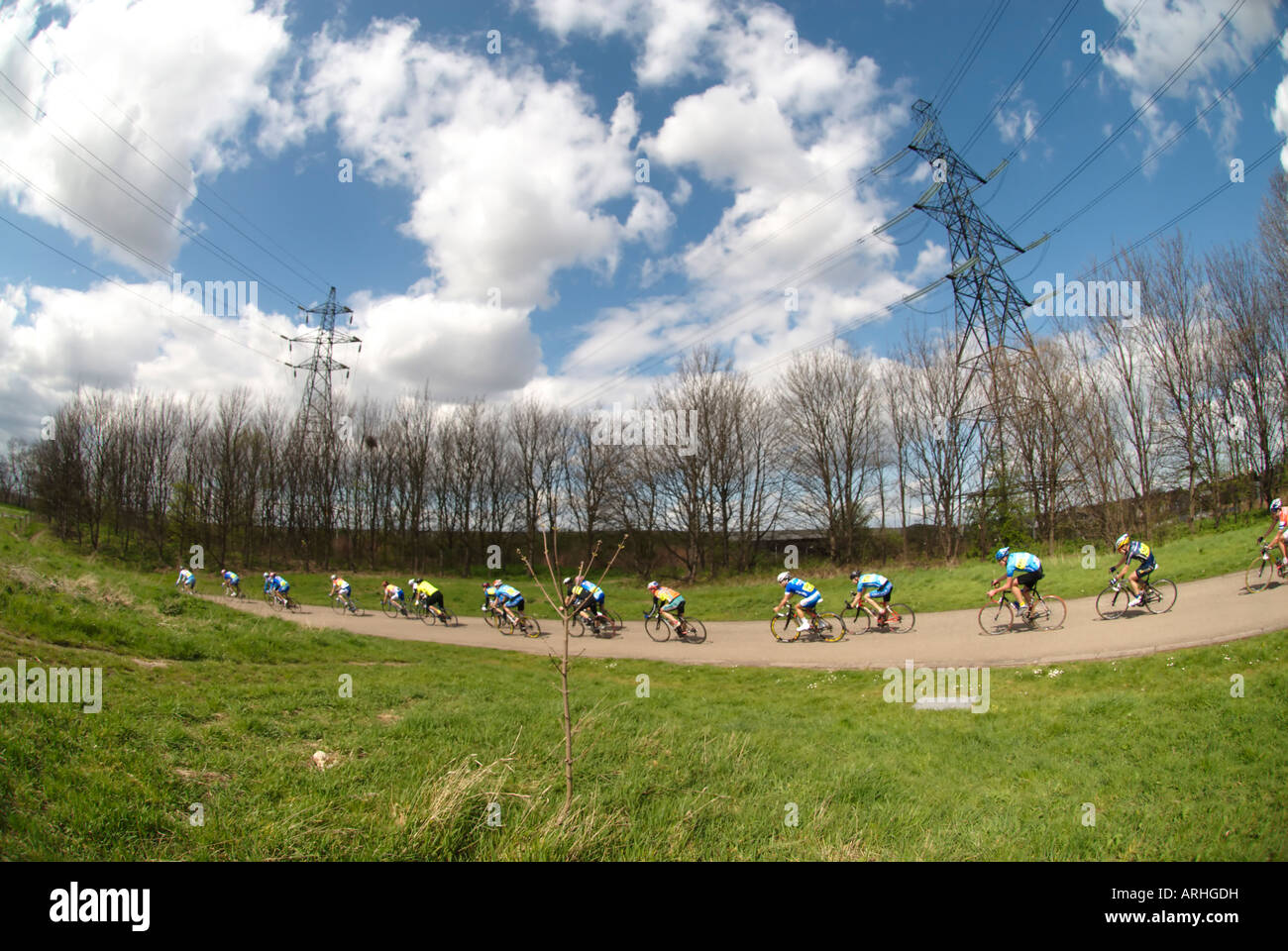 Course de vélo à l'ancienne eastway circuit, Stratford, London, rasé en 2007 pour faire place pour les Jeux Olympiques de 2012 Banque D'Images