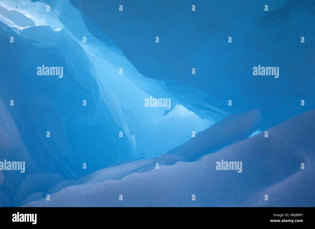 Un iceberg de glace bleue, Groenland, Prins Christian Sund Banque D'Images