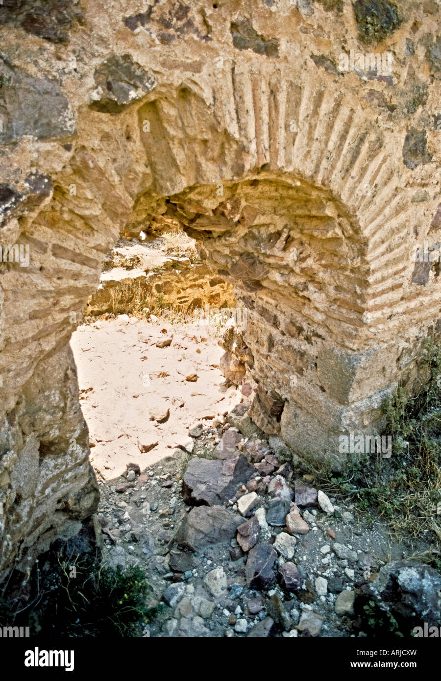 Voici une photo de l'intérieur de la Ruine du château Almonacid de Toledo. Banque D'Images