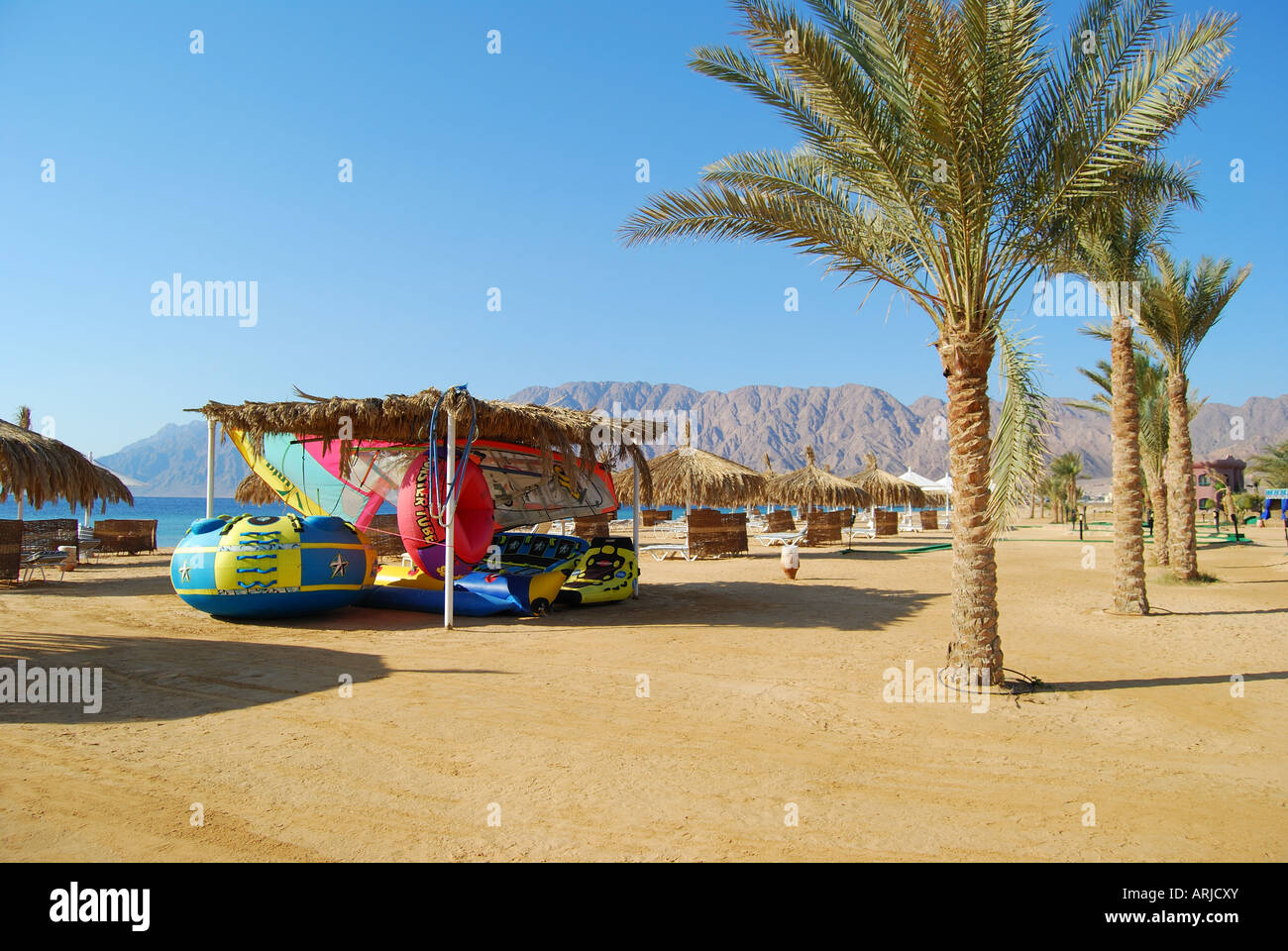 Hilton Nuweiba Coral Resort beach, Nuweiba, péninsule du Sinaï, Égypte Banque D'Images
