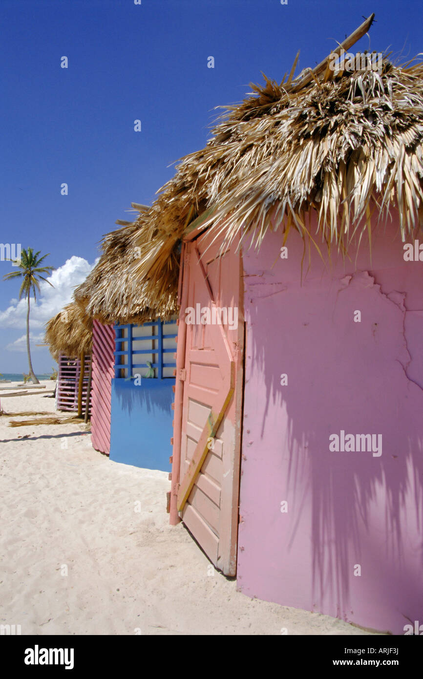 Cabines de plage, la République dominicaine, Caraïbes, Antilles Banque D'Images