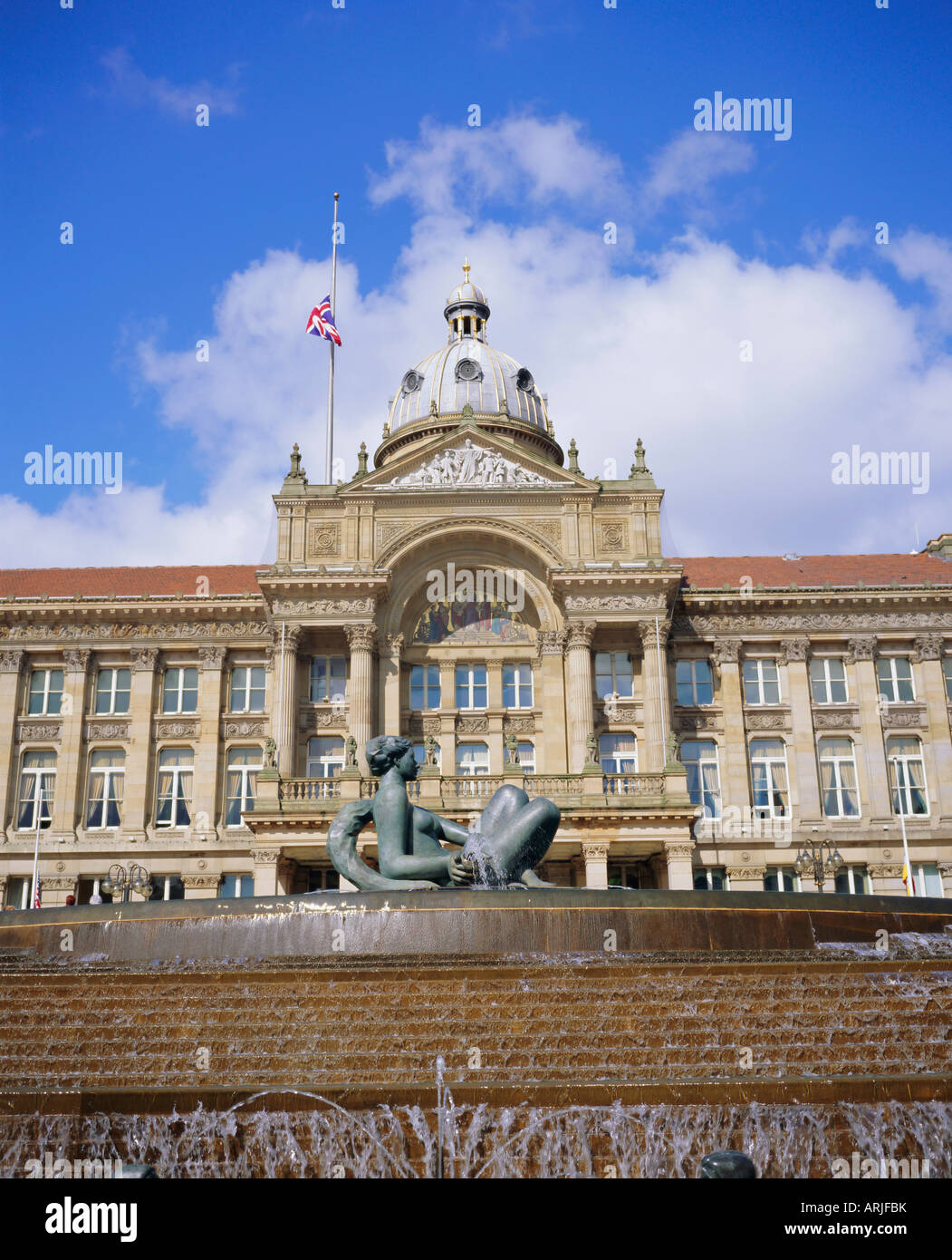 Fontaine dite "Floozy dans le Jacuzzi' et la Chambre du Conseil, Victoria Square, Birmingham, Angleterre, Royaume-Uni, Europe Banque D'Images