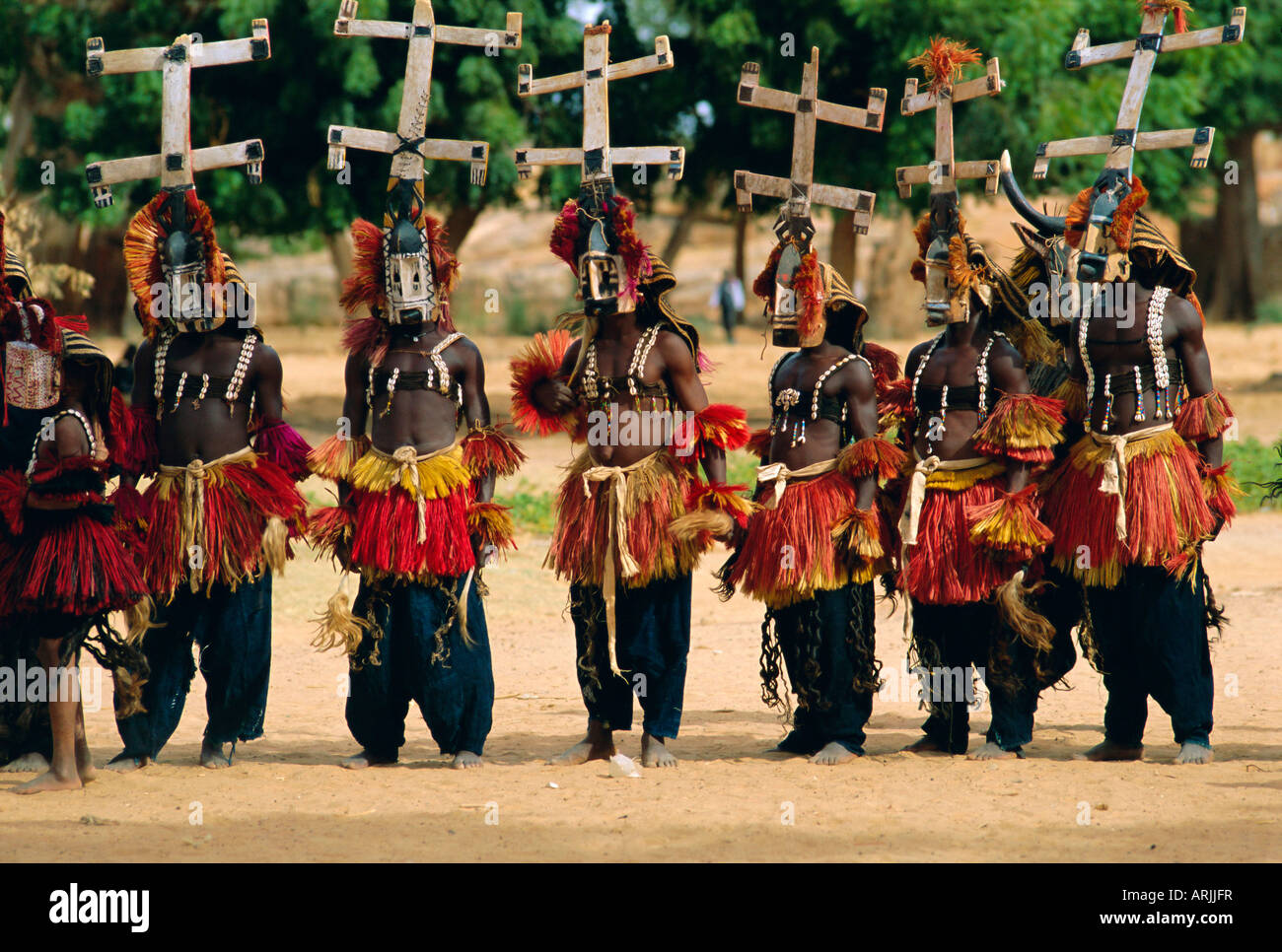 Les danseurs Dogon masqué, Sangha, Mali, Afrique Banque D'Images