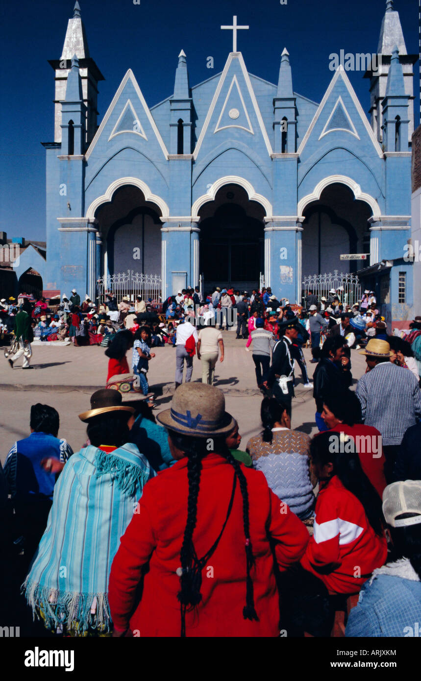 Collecte de l'église, les habitants ata Puno, Pérou, Amérique du Sud Banque D'Images