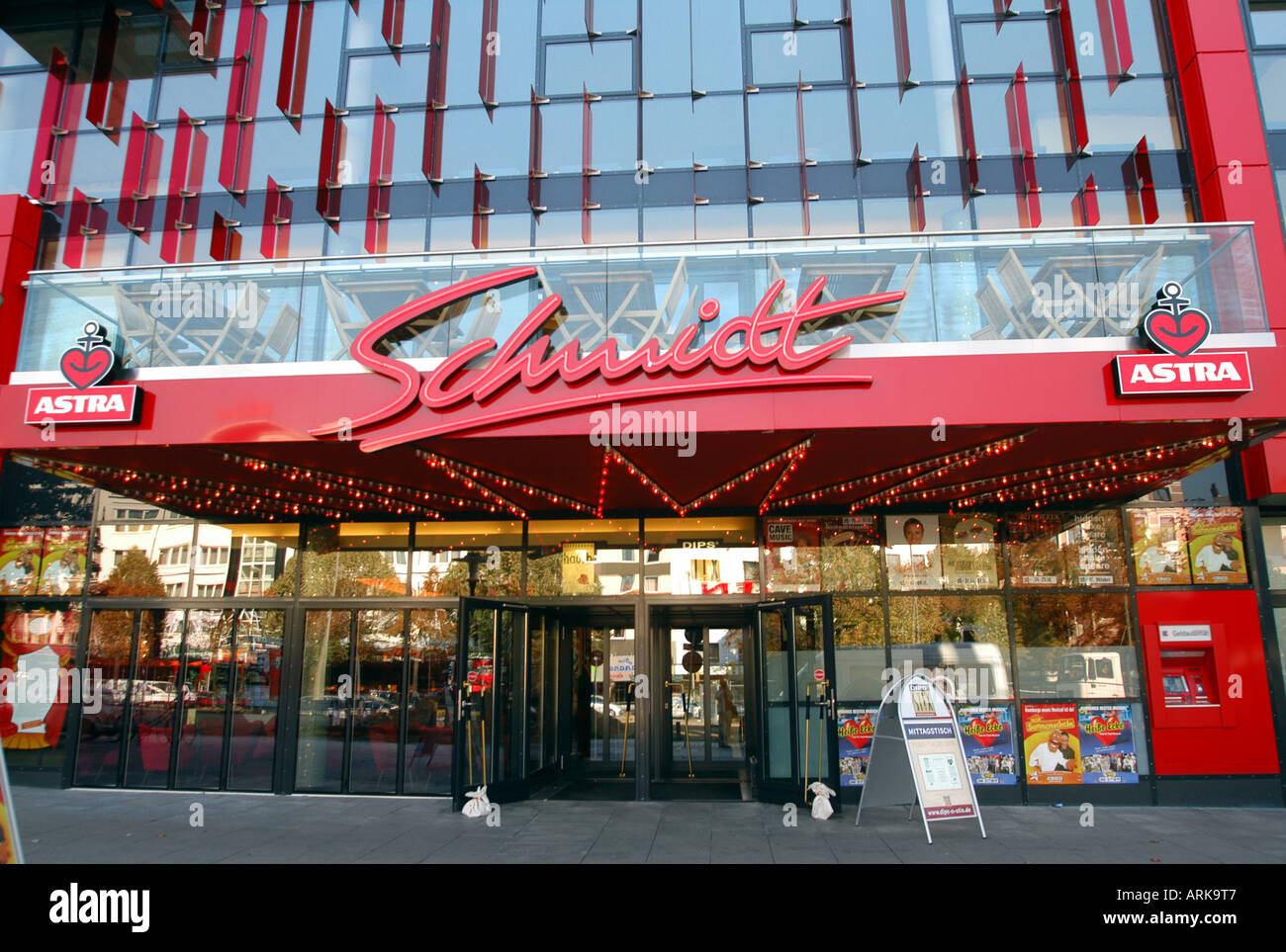 Le théâtre Schmidt à la Reeperbahn à Hambourg, Allemagne Banque D'Images
