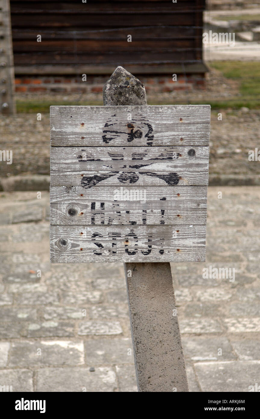 Inscrivez-ARRÊTER ARRÊTER Auschwitz Banque D'Images