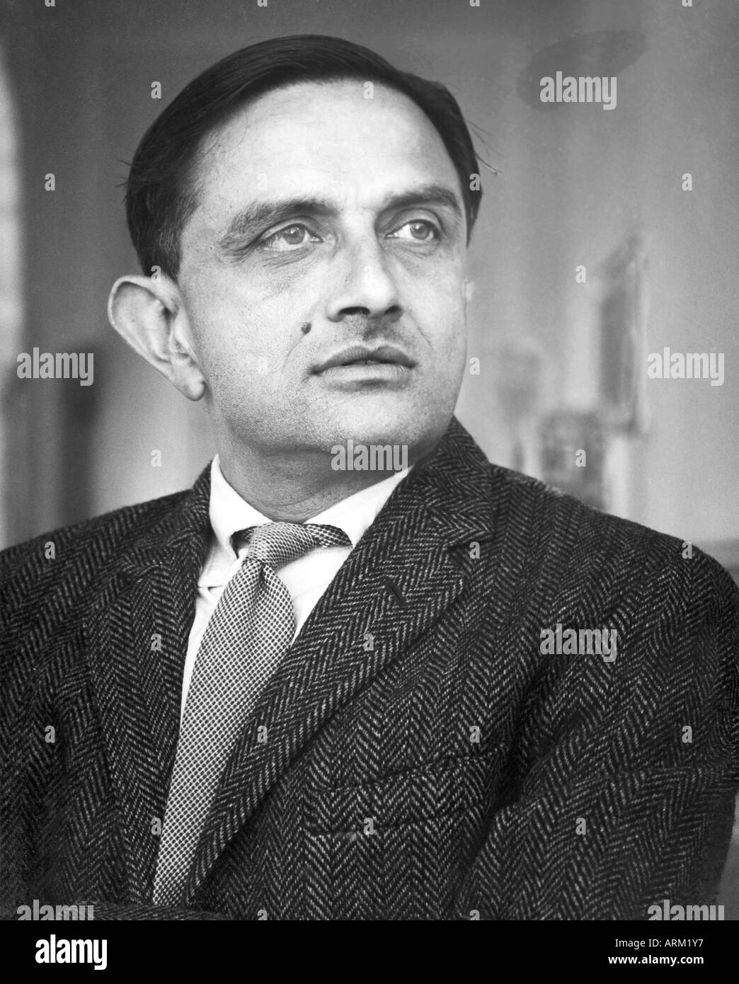 Vikram Ambalal Sarabhai un scientifique et innovateur indien, le père du programme spatial de l'Inde - 1919 à 1971 - ancienne image vintage 1900s Banque D'Images