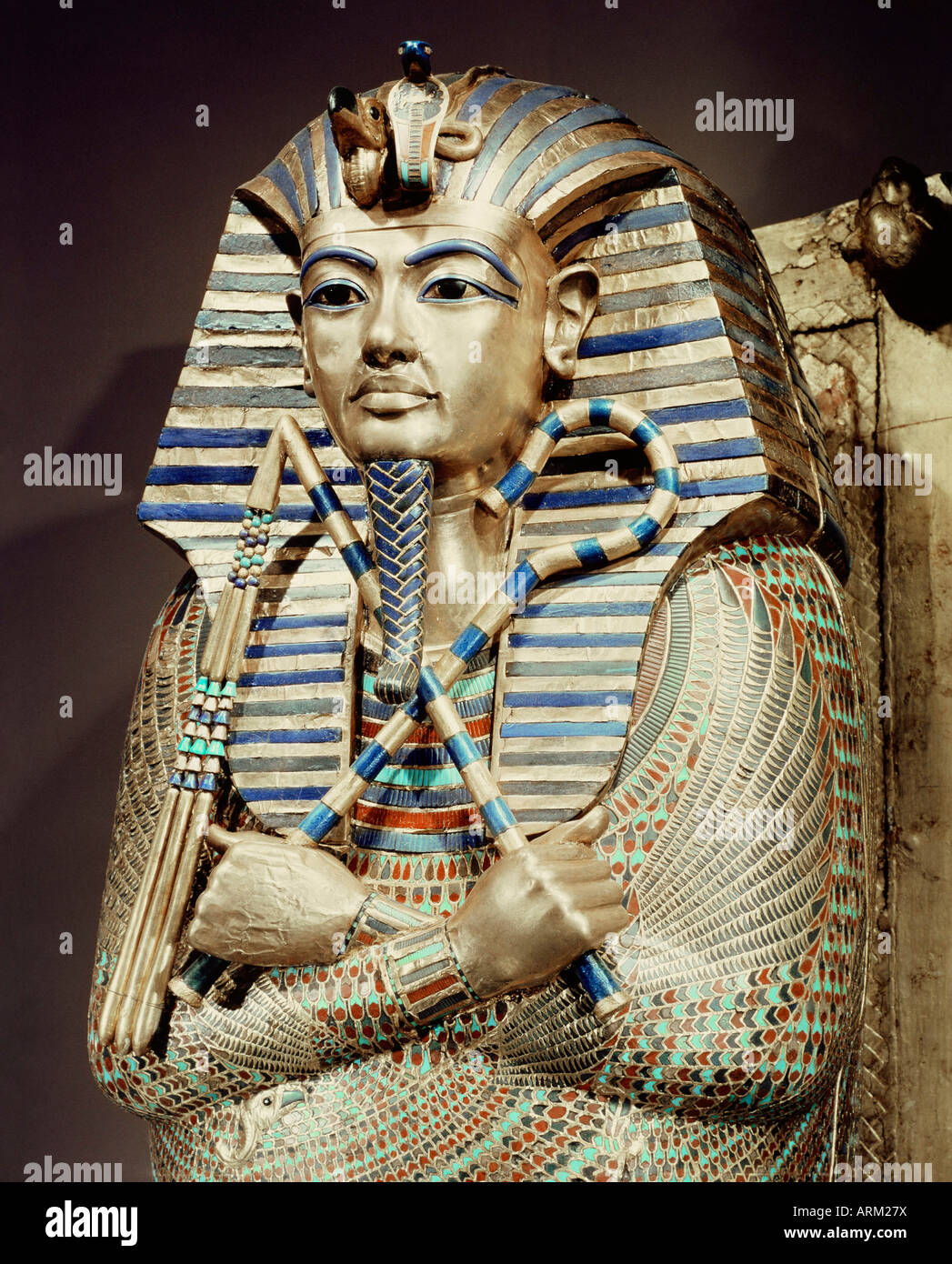 Détail de la deuxième mummiform Coffin, de la tombe du pharaon Toutânkhamon Banque D'Images