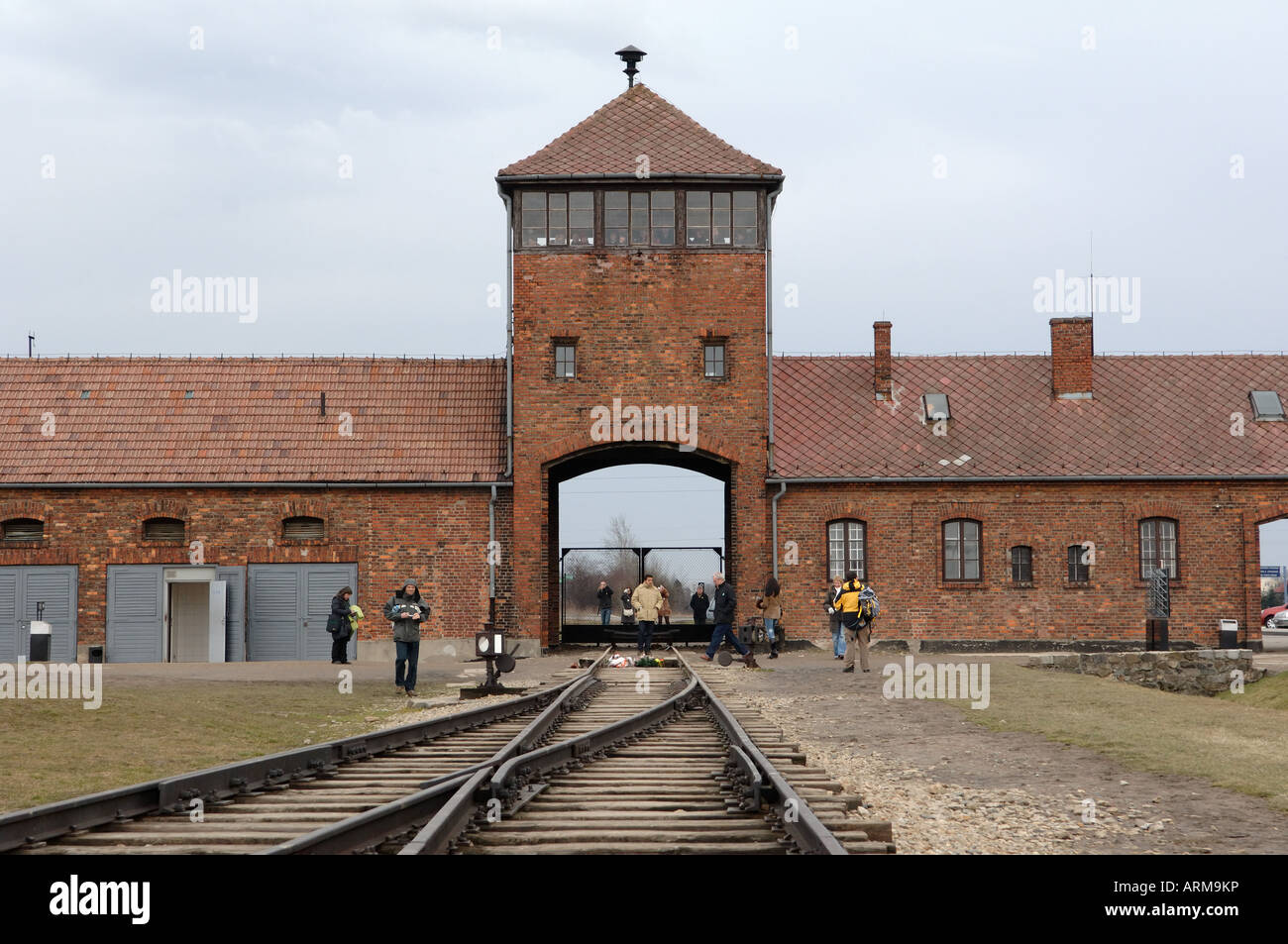 Tour mort - rail entrée de Auschwitz Birkenhau Banque D'Images