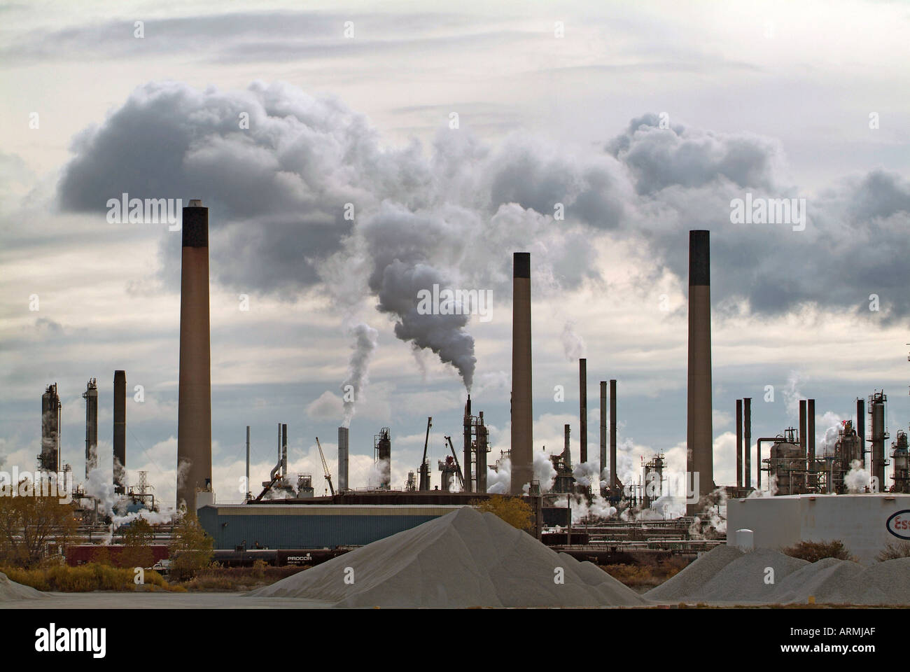 La pollution de l'air grave de la vallée chimique à sarnia, ontario canada bordant les États-Unis à Port Huron au Michigan Banque D'Images