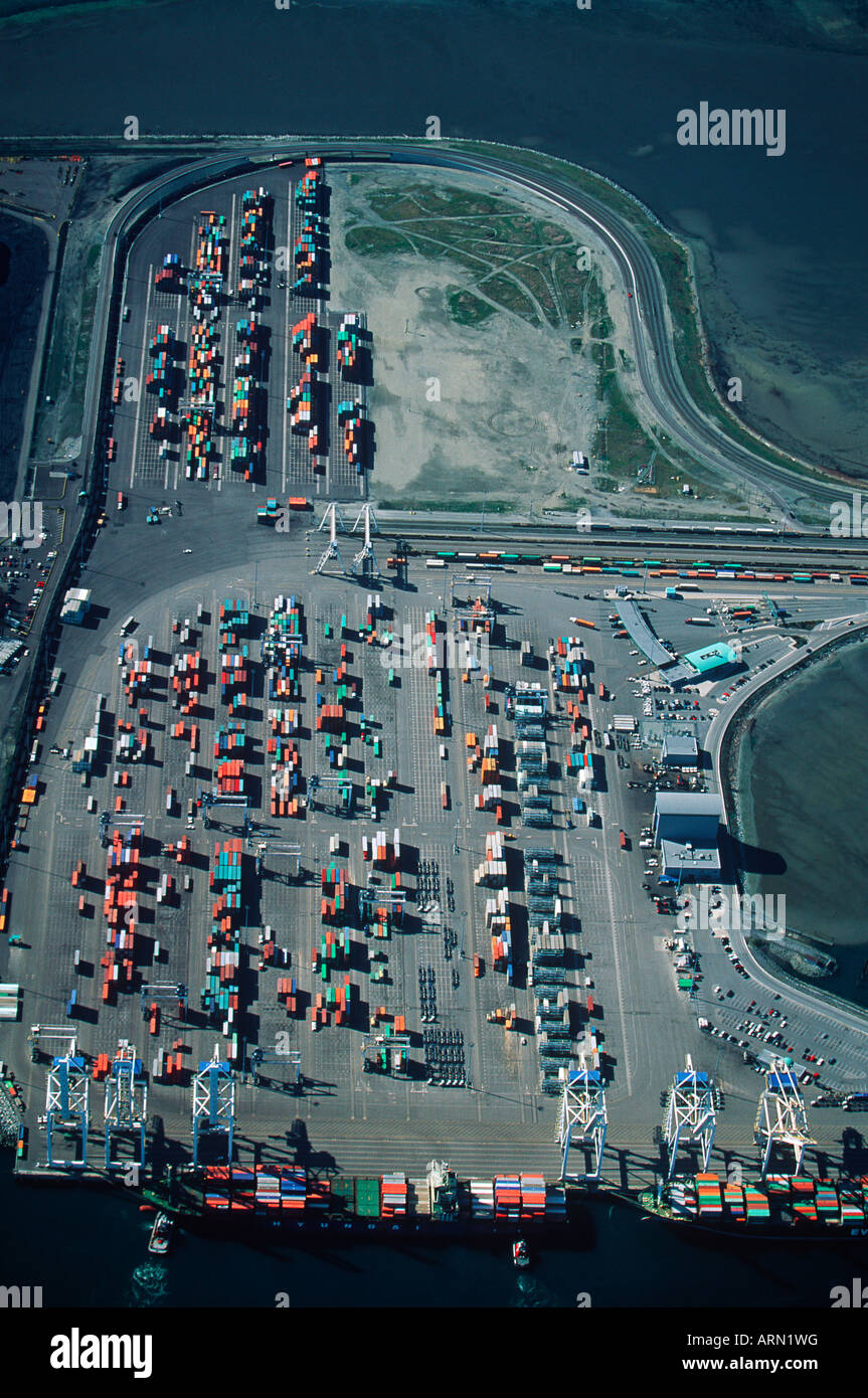 Fleuve Fraser Richmond, voitures neuves à l'installation d'expédition, de la Colombie-Britannique, Canada. Banque D'Images