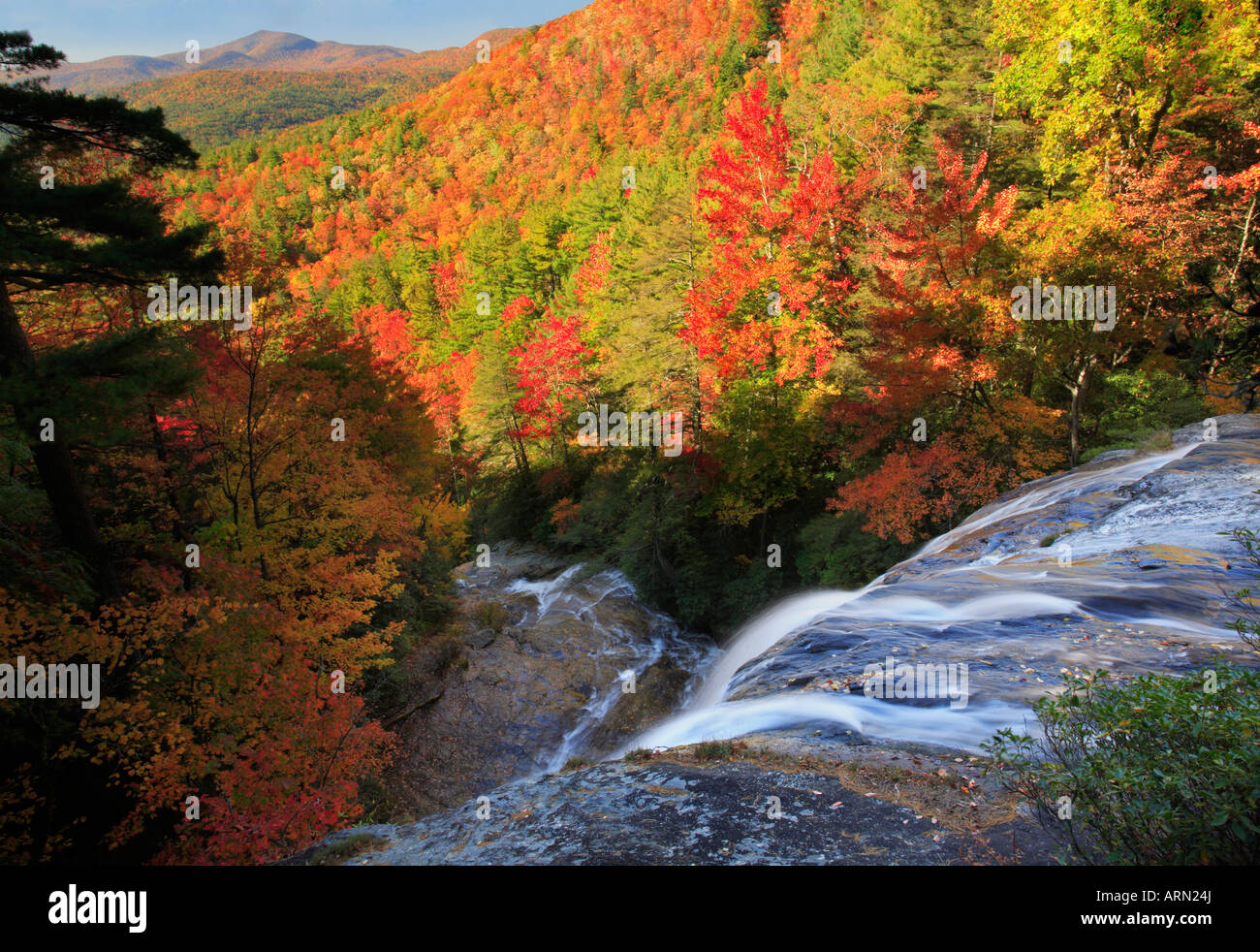 La Vallée Bleue et de Glen Falls, la Forêt Nationale de Nantahala, Highlands, Caroline du Nord, USA Banque D'Images