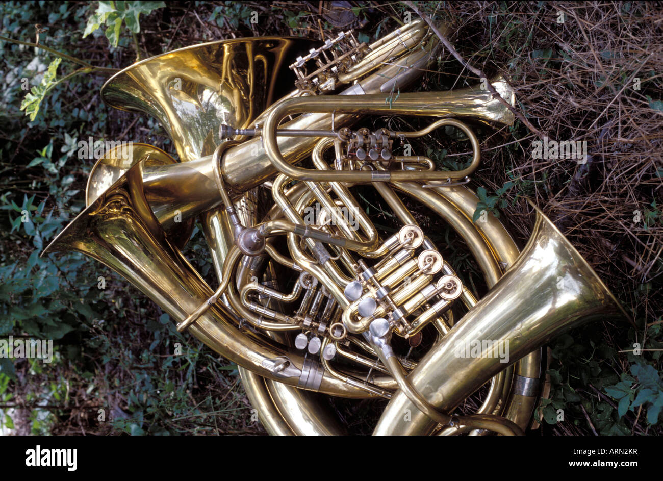 Serbie Guca festival trompette Instruments Août 2002 En attente d'être joué Banque D'Images