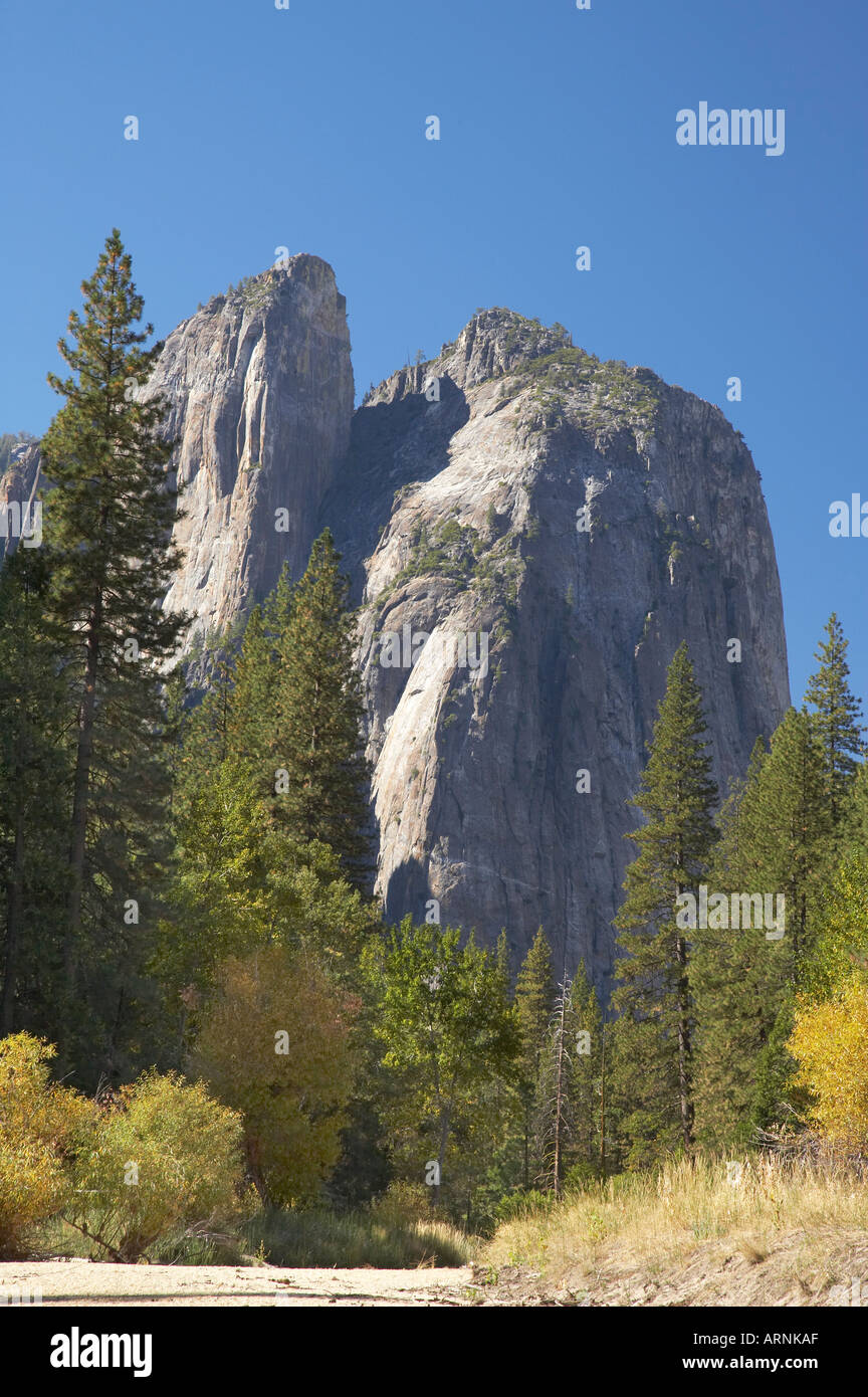 Cathedral Rock Yosemite National Park California USA Banque D'Images