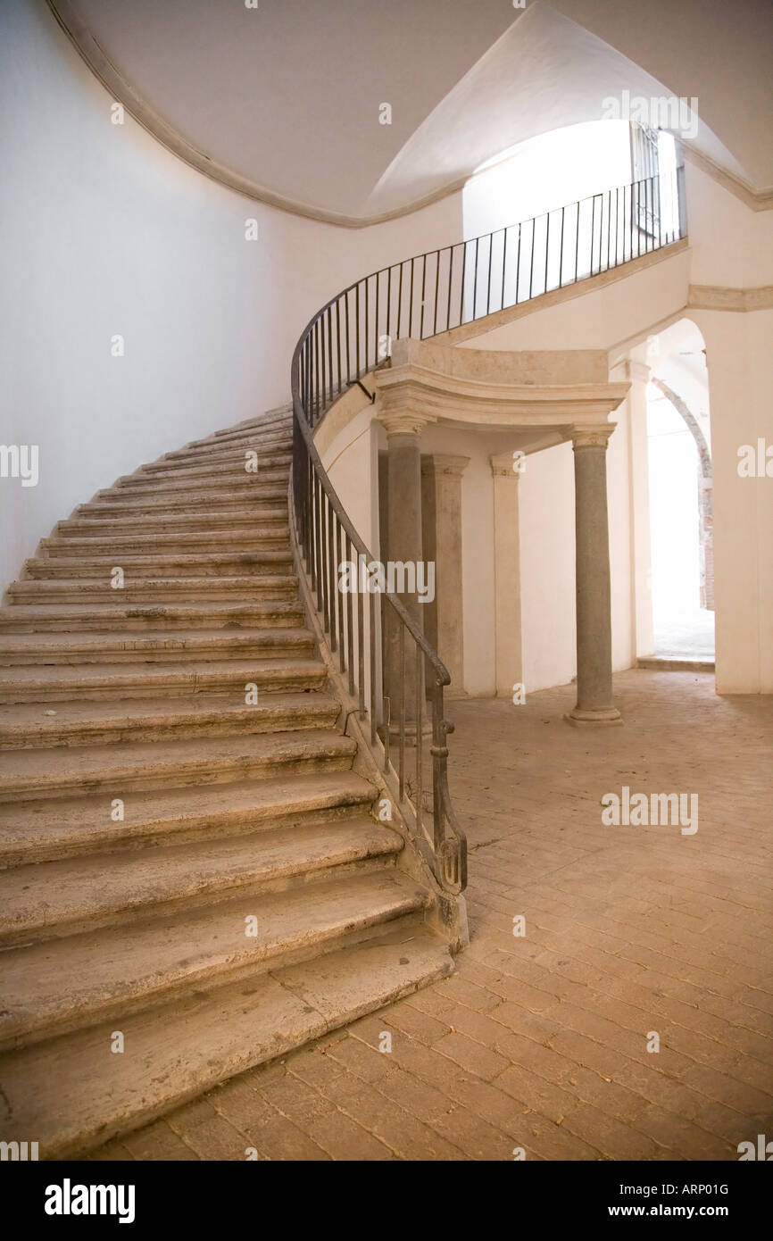 Escalier intérieur panoramique Rome Italt Banque D'Images