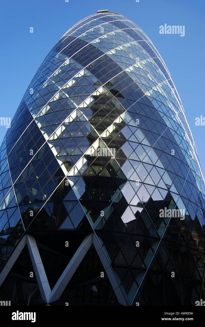 Gherkin Building, City of London, Londres, Angleterre, Royaume-Uni Banque D'Images