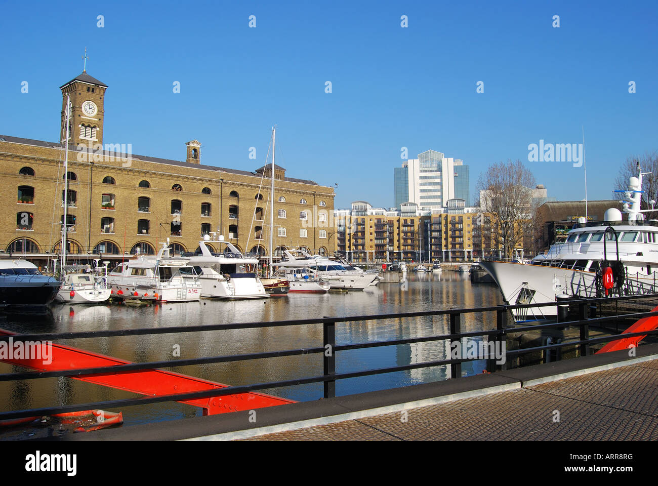 St Katharine Docks, Tower Hamlets, London, England, United Kingdom Banque D'Images