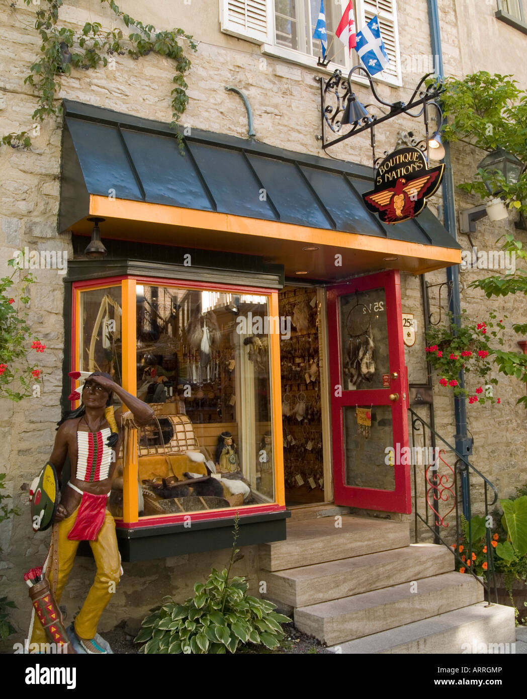 Une boutique de cadeaux sur l'animation de la rue de Petit Champlain dans la partie basse de la ville historique de la ville de Québec, Canada Banque D'Images