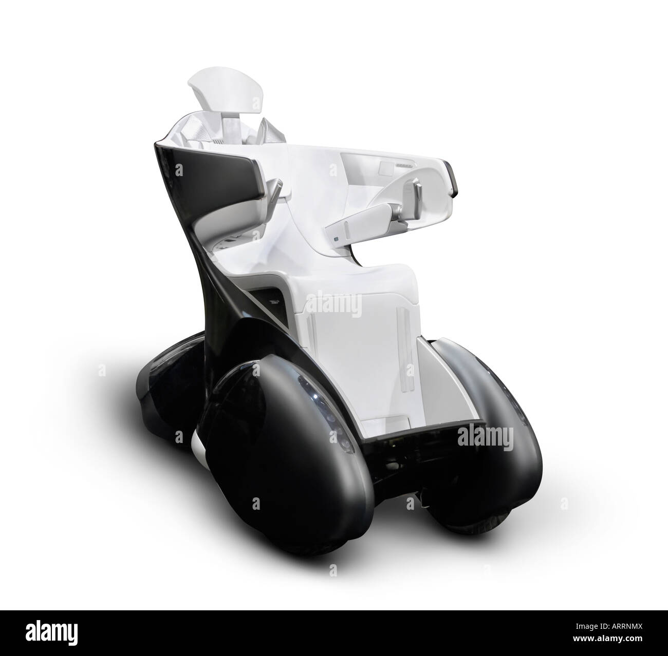 Toyota Motor Corp i-REAL high-tech fauteuil roulant motorisé Banque D'Images