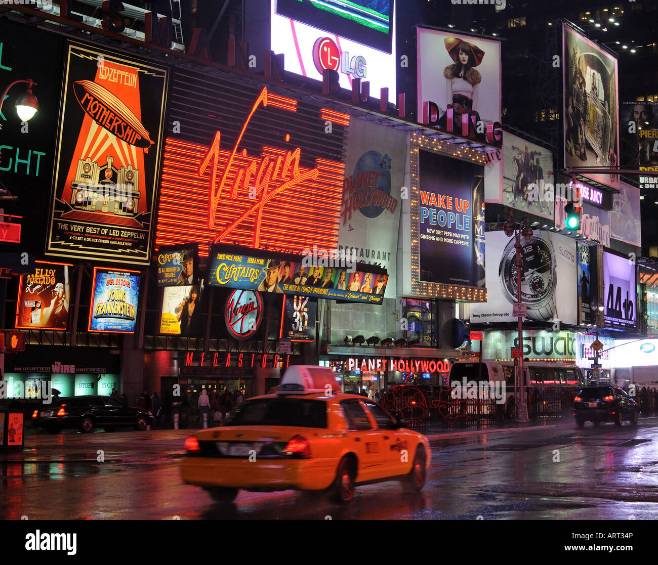 Le soir, à la Broadway, New York USA Banque D'Images