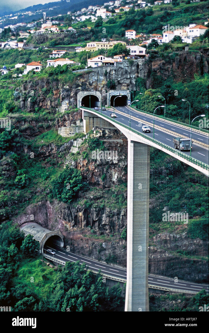 Tunnel construction madeira Banque de photographies et d’images à haute
