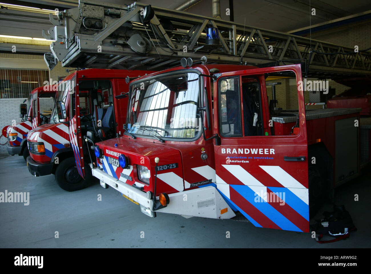 Les services d'urgence : pompiers Banque D'Images