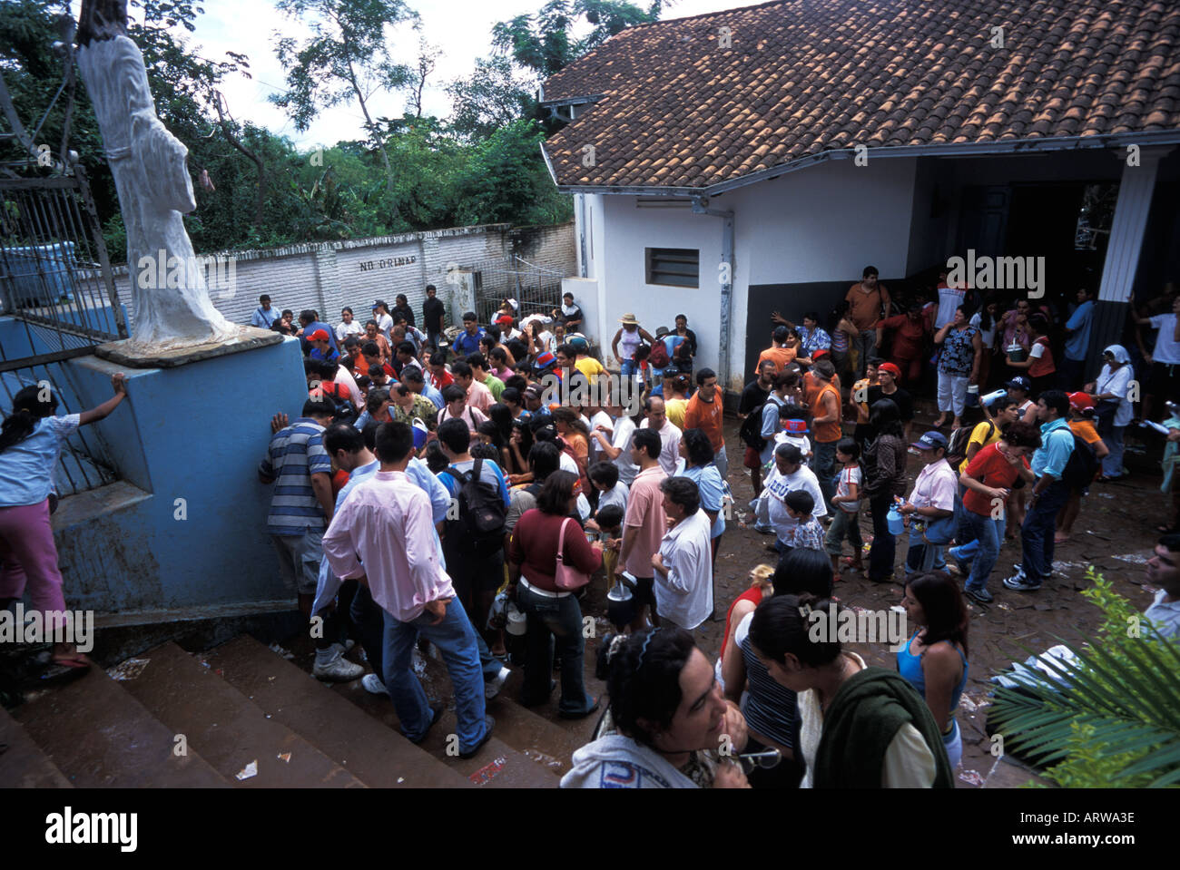 Basilica de Nuestra Señora de los Milagros caacupé paraguay pendant le Dia de la Concepcion Immaculée Conception Banque D'Images