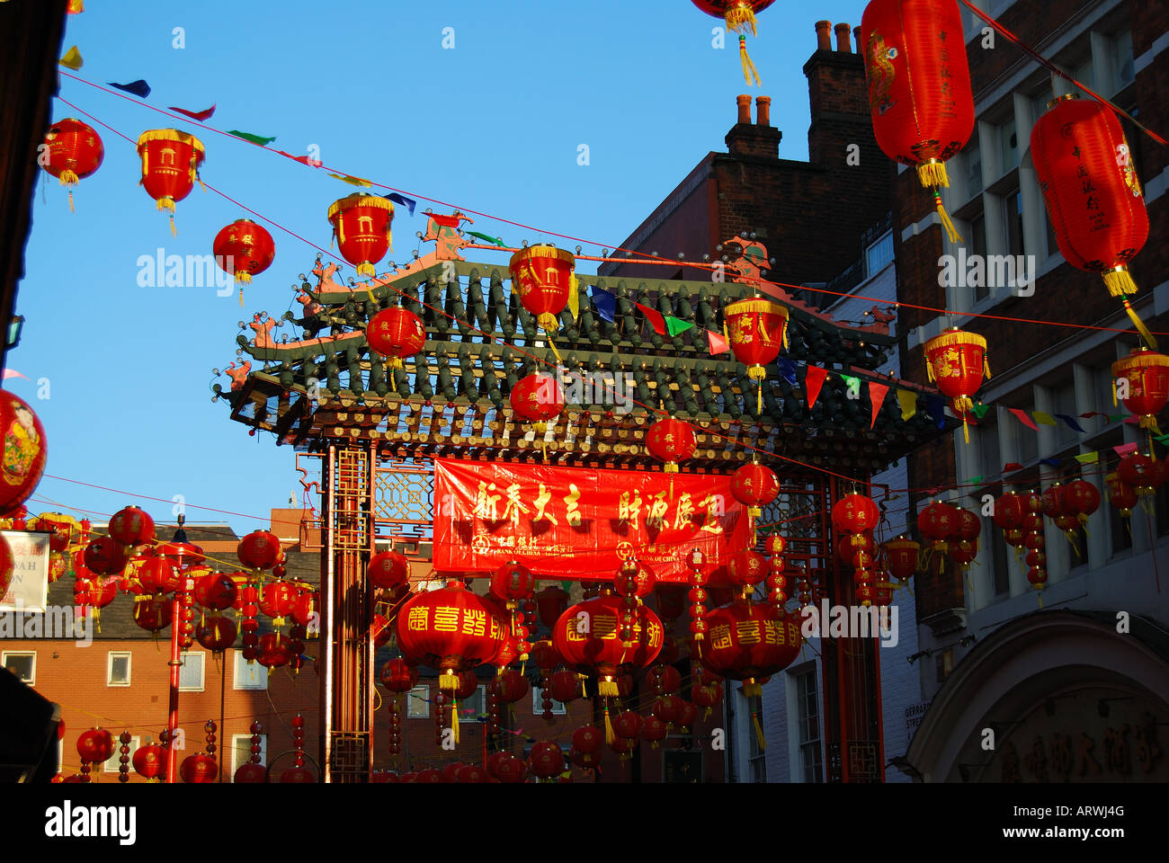 Décorations du Nouvel An chinois, Chinatown, Soho, West End, Londres, Angleterre, Royaume-Uni Banque D'Images