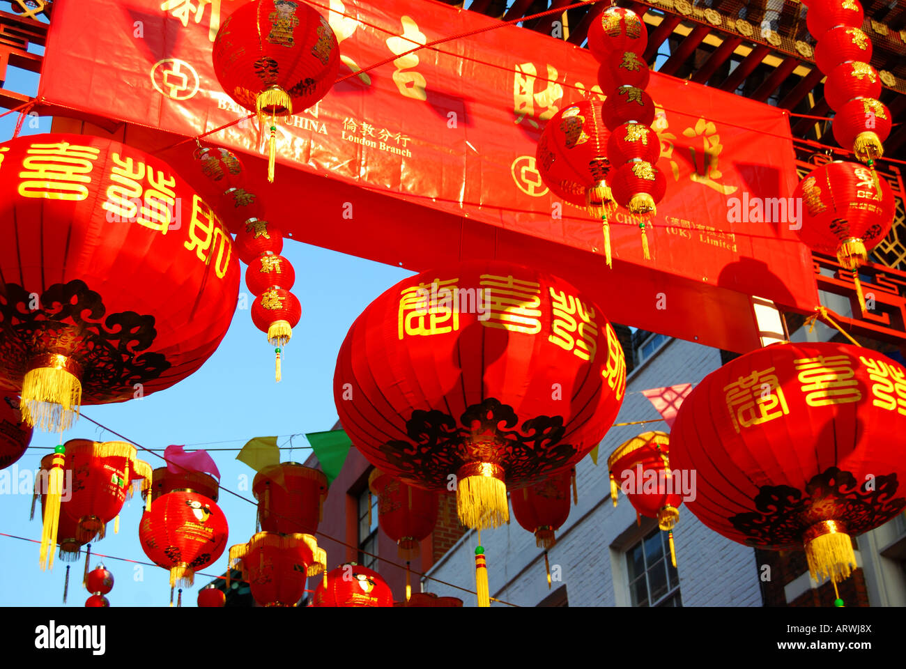 Décorations du Nouvel An chinois, Chinatown, Soho, West End, Londres, Angleterre, Royaume-Uni Banque D'Images