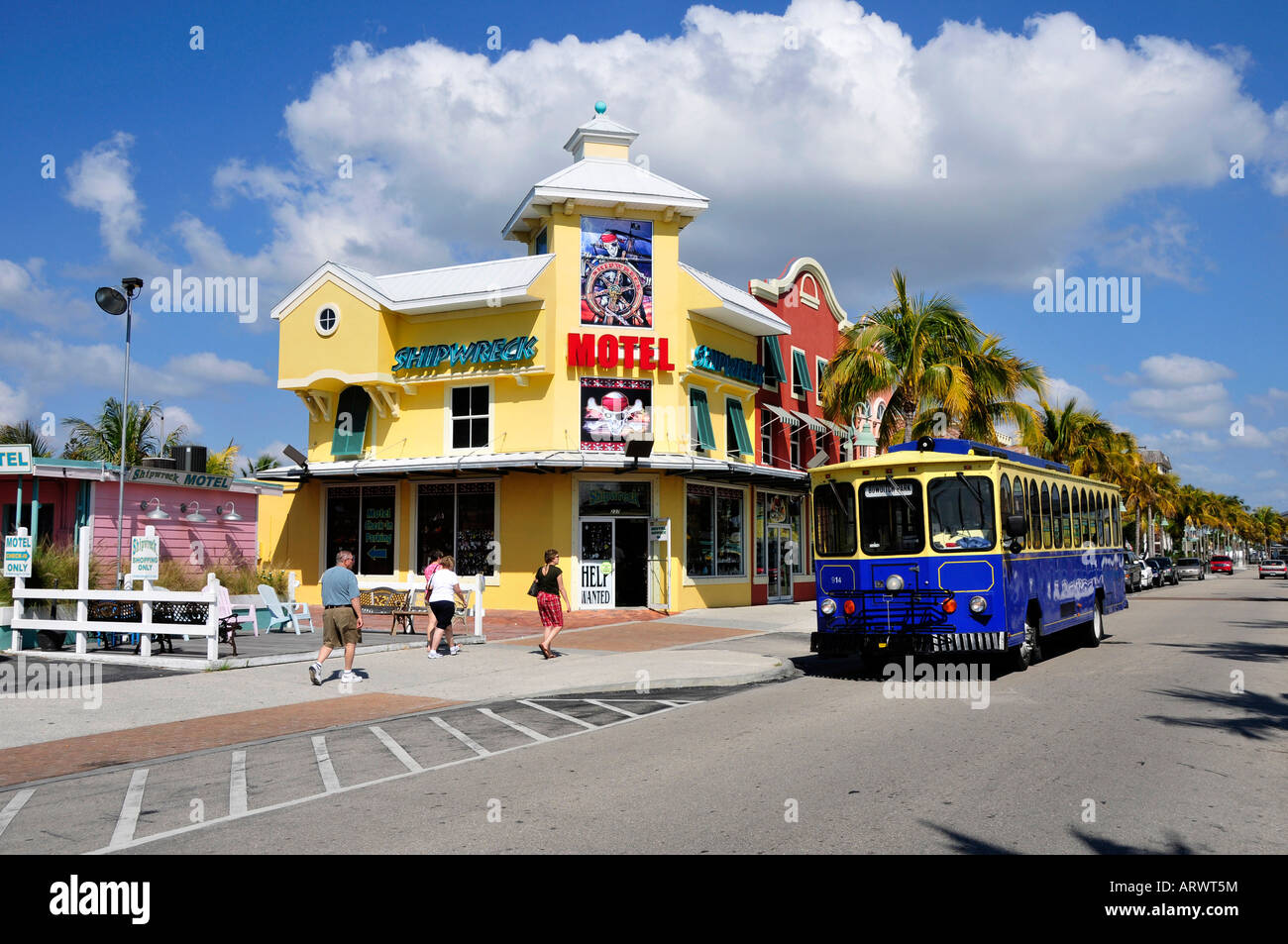 Shopping souvenirs circuit touristique tourisme cadeaux Ft Myers Beach FL Floride Etats-Unis United States Banque D'Images