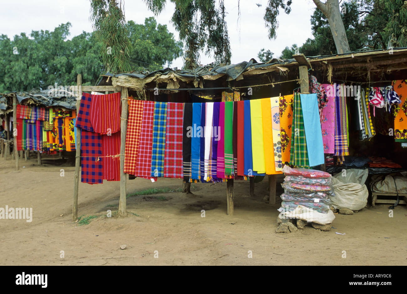 Pour la vente, des couvertures Samburu marché Maralal, Kenya Banque D'Images