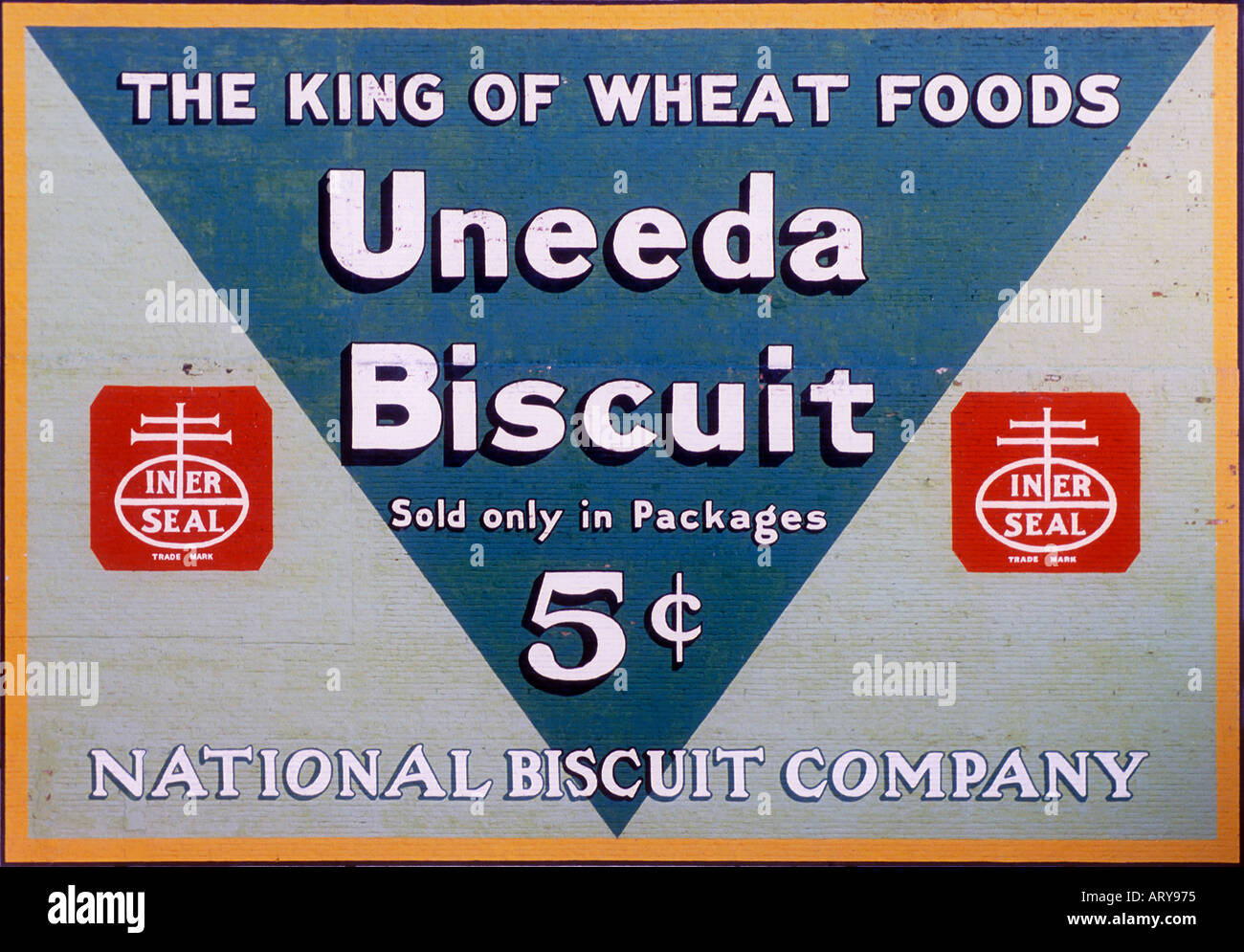 Panneau de biscuit Uneedle sur le côté d'un ancien bâtiment à Roanoke, Virginie, une publicité vintage reflétant le charme Americana du début du XXe siècle. Banque D'Images