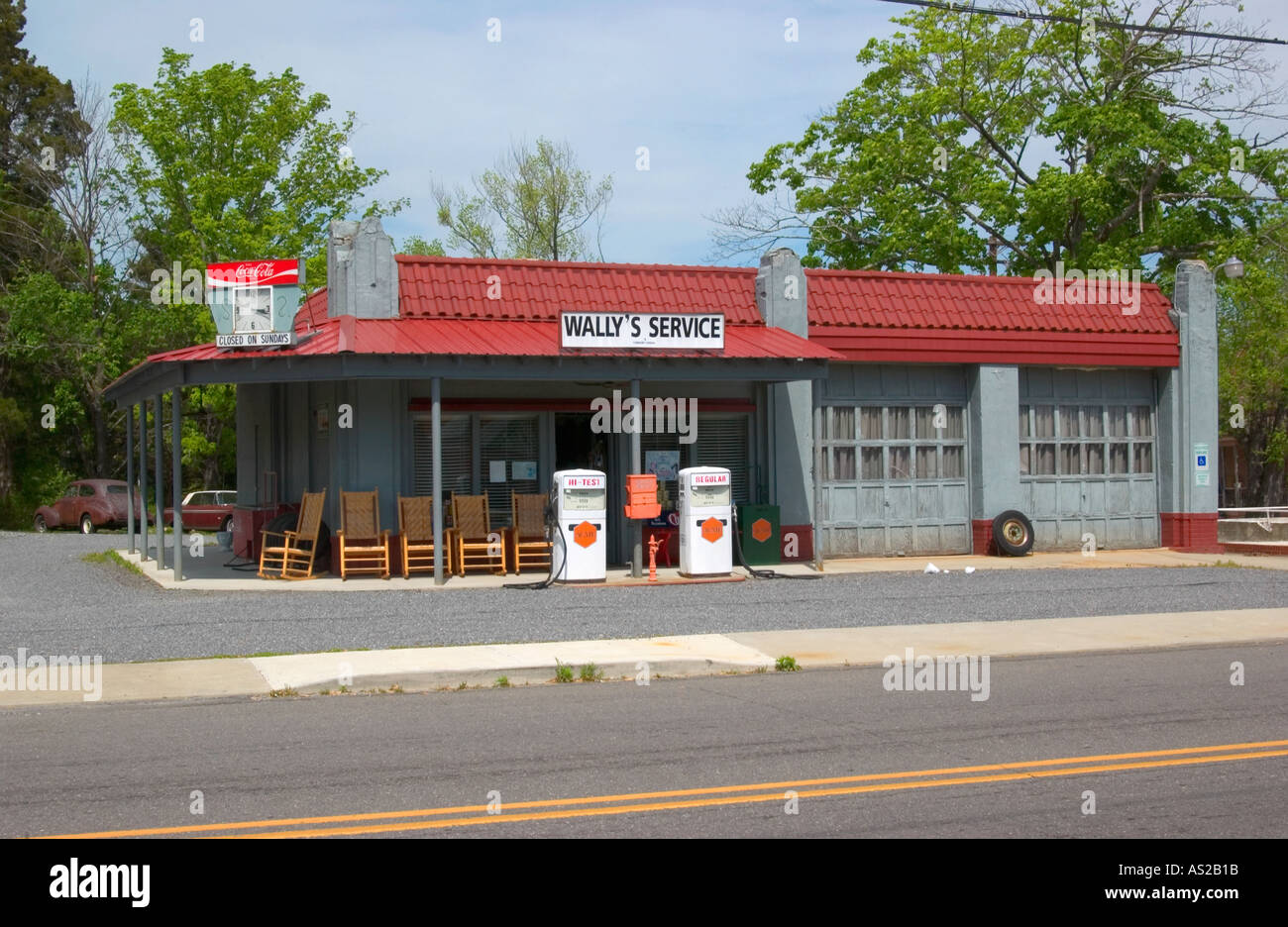 Station-service de Wally à Mount Airy, Caroline du Nord – attraction nostalgique Mayberry USA en bord de route présentée dans le Andy Griffith Show. Banque D'Images