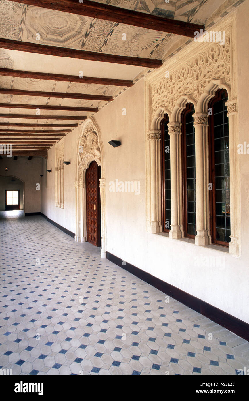 Zaragoza spain mall shopping Banque de photographies et d’images à