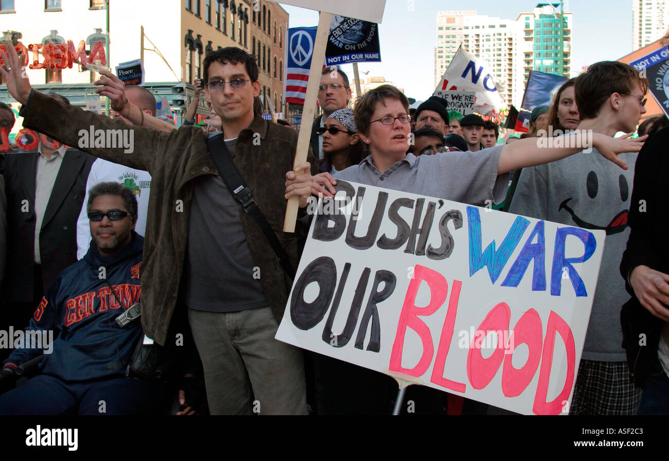 Rallye Chicago contre la guerre sur le premier anniversaire du début de la guerre en Irak Banque D'Images
