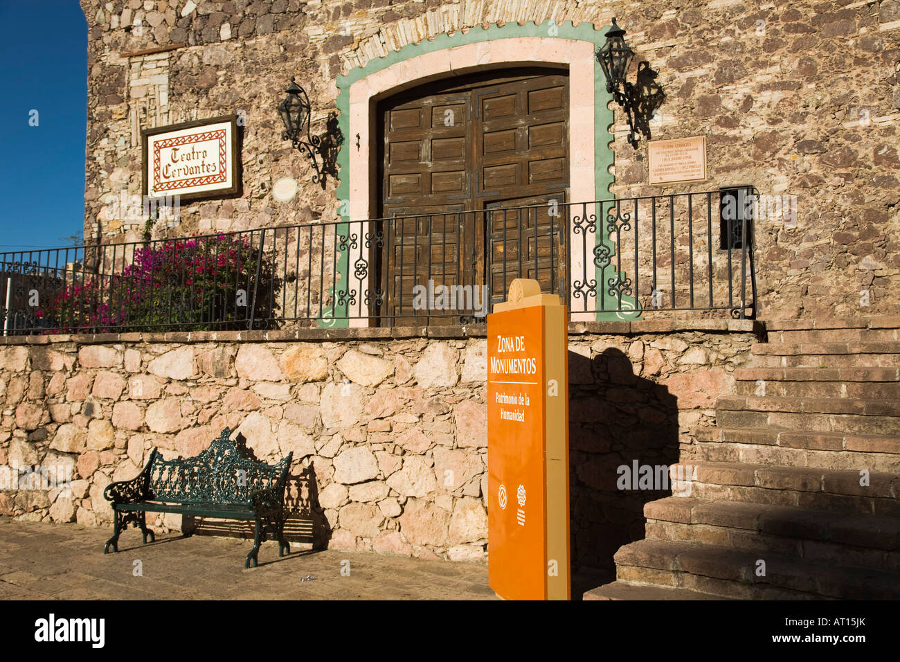 Mexique Guanajuato extérieur de théâtre Cervantes sur la Plaza Allende Zona de Monumentos Banque D'Images