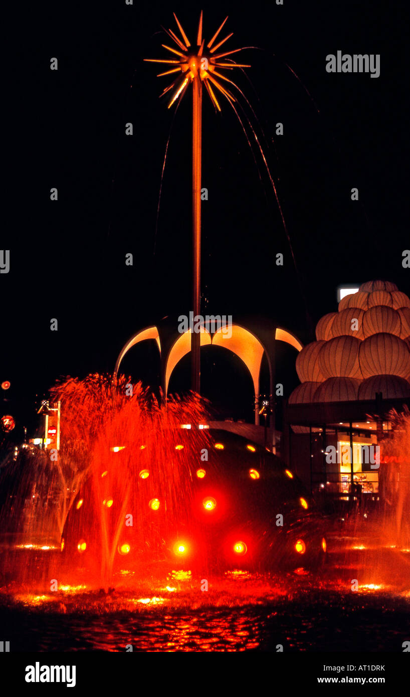 Fontaine solaire de nuit à l'Exposition mondiale de New York, 1964-5 Banque D'Images