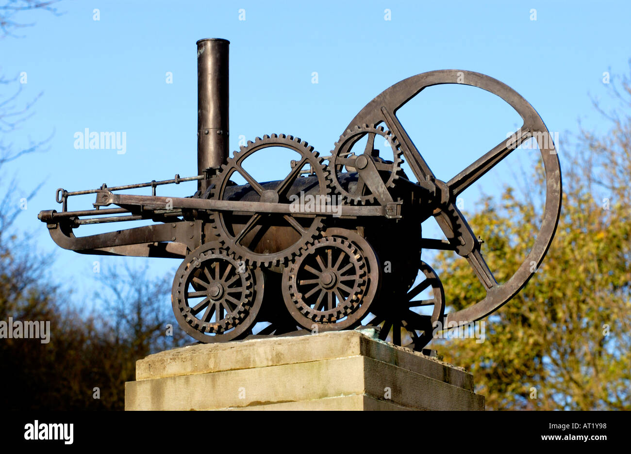 Sculpture commémorative de Richard Trevithick 1771 à 1833 Pionnier de la vapeur dans Merthyr Tydfil South Wales Valleys UK Banque D'Images