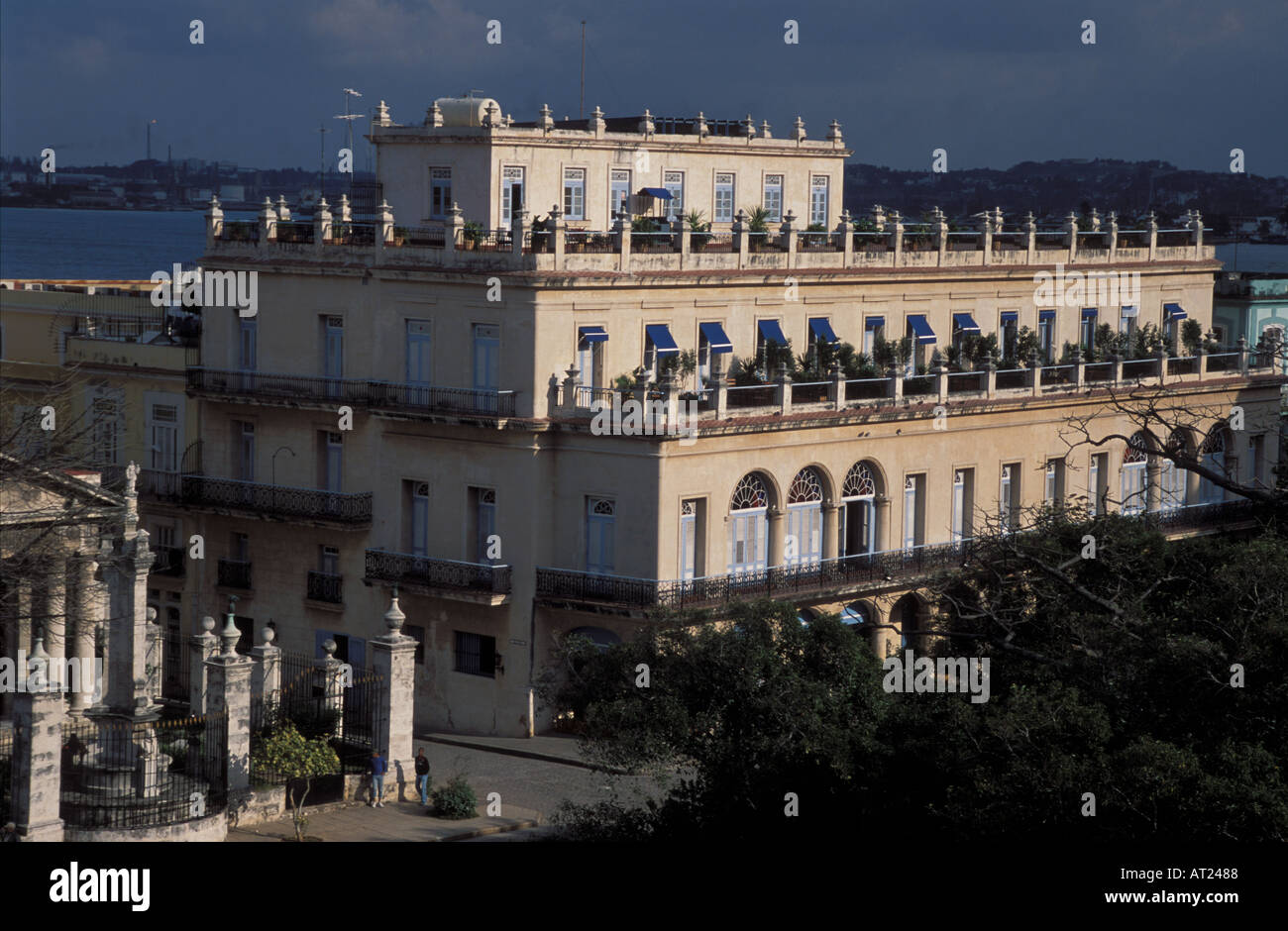 L'hôtel Isabel ancien Palacio de los Condes de Santivenia La Vieille Havane Cuba Banque D'Images