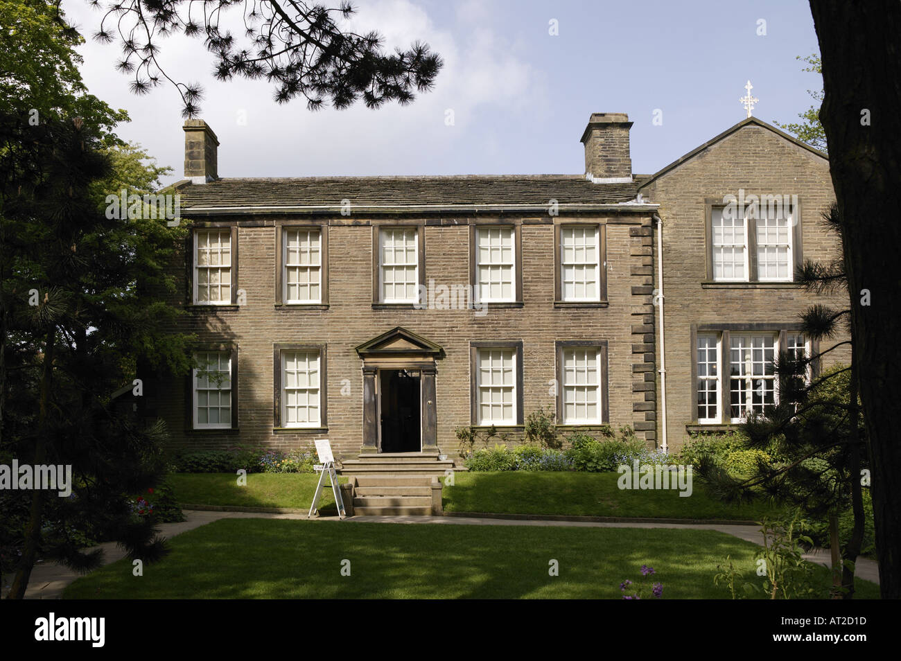 BRONTE PARSONAGE MUSEUM HAWORTH VILLAGE YORKSHIRE ANGLETERRE Banque D'Images
