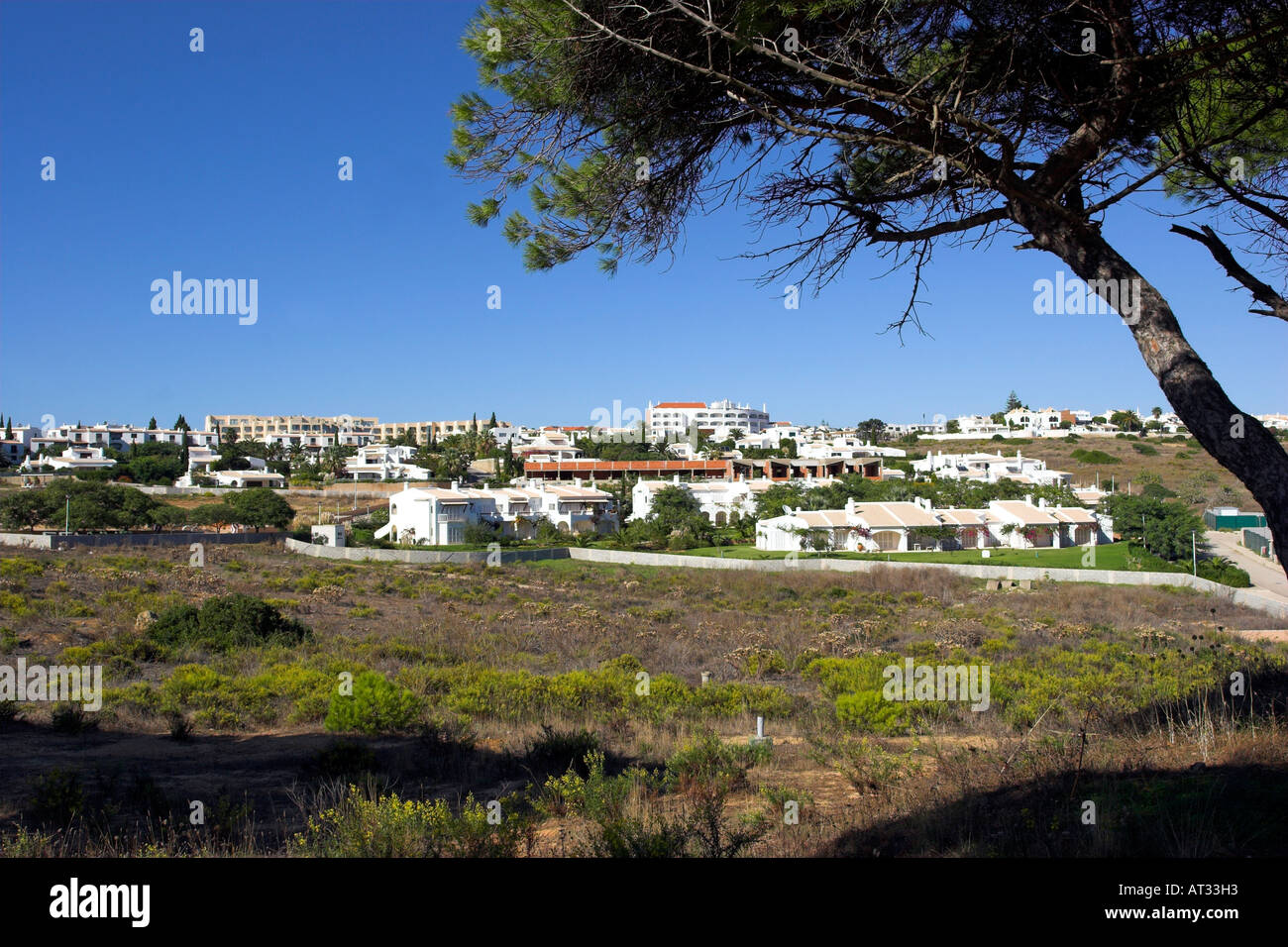 La nouvelle construction d'appartements et villas sur la sunshine coast près de Sao Rafael sur l'Algarve, au Portugal. Banque D'Images