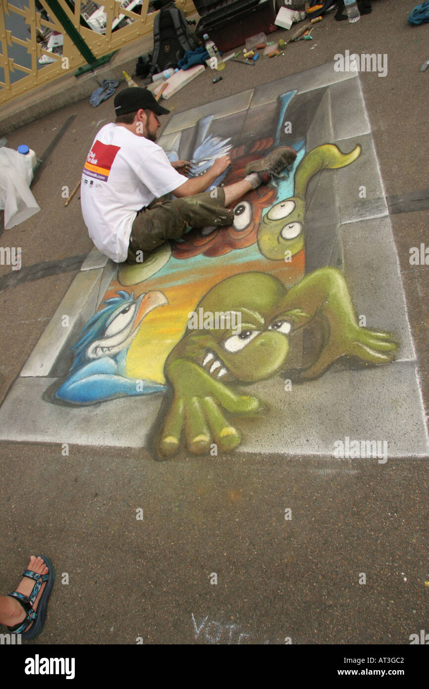 Chalk Chalk Art Art chaussées Artist Banque D'Images