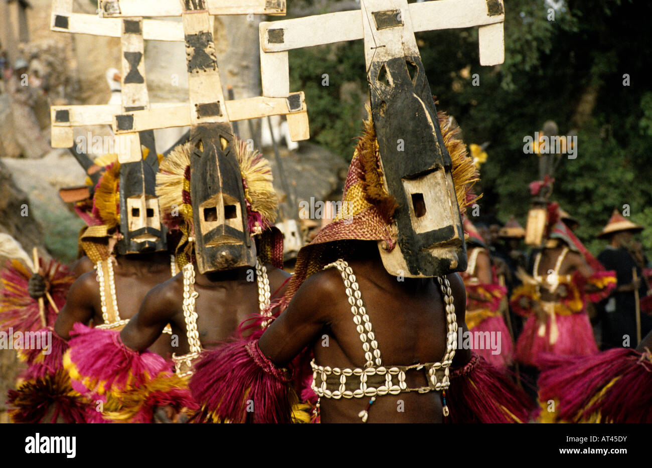 Les danseurs Dogon masqué, pays dogon, Mali, Afrique de l'Ouest Banque D'Images