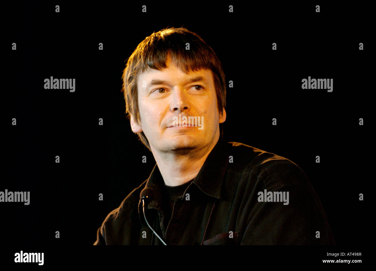 Auteur écossais Ian Rankin interviewé sur scène au Guardian Hay Festival 2007 Hay-on-Wye Powys Pays de Galles UK UE Banque D'Images