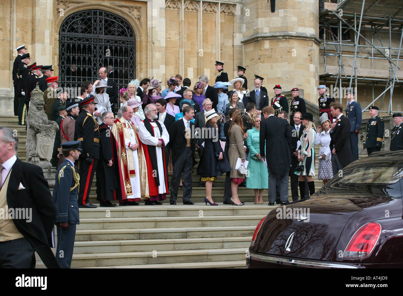 La famille royale avec l'Archevêque Rowan Williams au château de Windsor pour le mariage du Prince Charles et Camilla Parker Bowles Banque D'Images